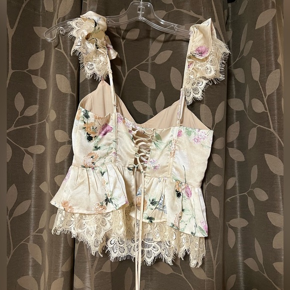 Top - Picture 3 of 3